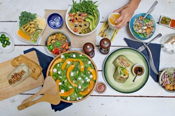 ヘルシーでおいしいがいっぱい！ シンガポール発のサラダ専門店が表参道にオープン