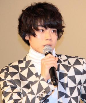 菅田将暉、小松菜奈との超絶ヤバいキスを「顔ベロォ」と命名！