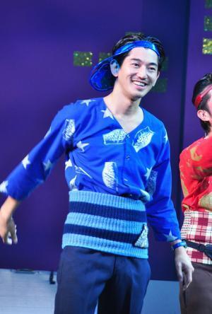 瑛太、初の宮藤演出舞台での熱唱にアドレナリン全開！