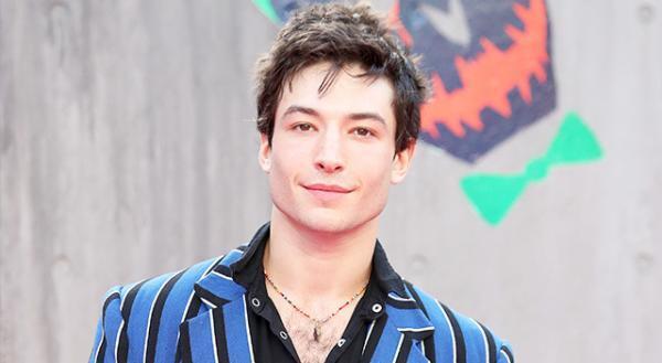 エズラ・ミラー、ファンからサインをねだられ突っぱねた理由