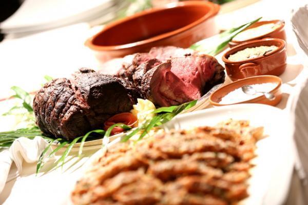 紳士淑女が集う薔薇の夜会、「小笠原伯爵邸」で12月23日開催！