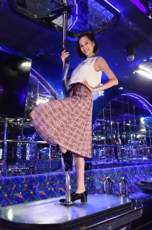 草なぎ剛、水原希子らとタイでクランクイン！「もう帰りません（笑）」