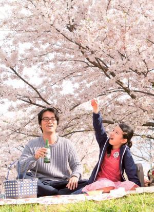 生田斗真扮する“リンコ”が公開！桐谷健太と愛を編む『彼らが本気で編むときは、』予告編