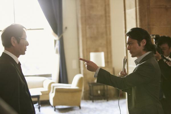 山田孝之、大杉漣の“総理”に決断迫る！“後輩”太賀には替え歌熱唱「自分の“ヤバさ”に気づいた」