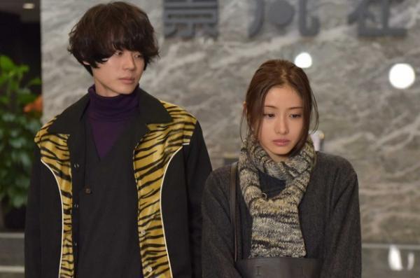 石原さとみが地味ファッションに…原因は菅田将暉＆本田翼!?「地味スゴ！」第9話