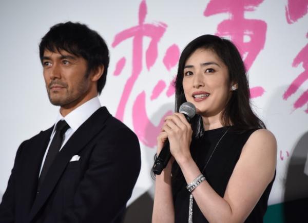 天海祐希、阿部寛との“夫婦共演”に歓喜「大きいっていいな」