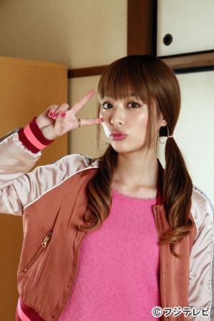 内田理央、茶髪ヤンママ役に初挑戦！ 小雪主演ドラマ「大貧乏」