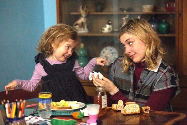 グレタ・ガーウィグ、愛さずにはいられないニューヒロイン！『マギーズ・プラン 幸せのあとしまつ』