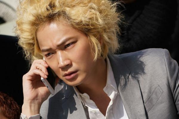 綾野剛扮する白鳥龍彦がキッズダンサーと踊り出す!? 『新宿スワンII』コラボCM解禁