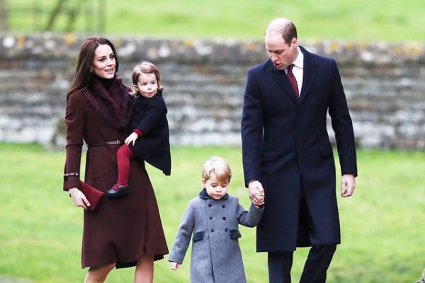 ジョージ王子＆シャーロット王女、クリスマス礼拝で注目を浴びる