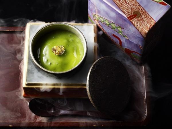 アーティスティックな「日本のお伽話カクテル」がMIXX バー＆ラウンジに登場！