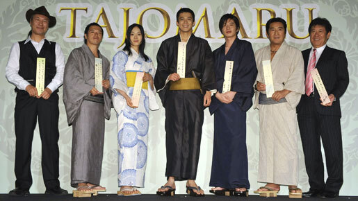 気合いの（？）坊主頭・小栗旬、先輩風を吹かせて田中圭をぶった斬る？