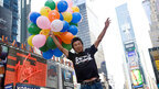 世界制覇目指す還暦ランナー・寛平、ニューヨークの街を風船で大冒険！
