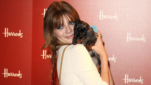 緊急入院から無事退院のミーシャ・バートンが早くも仕事復帰に意欲