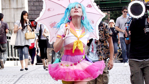 キルステン・ダンストがコスプレで秋葉原に出現！
