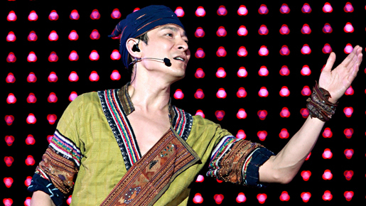 アンディ・ラウ、自身の公式サイトで1年前の結婚を告白