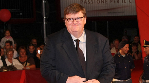 M・ムーアの経済ドキュメンタリーがヴェネチアを席巻！　上映後10分間観客総立ち