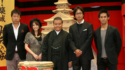 製作費15億円『火天の城』公開　椎名桔平「西田さんのお腹…いや胸を借りた」