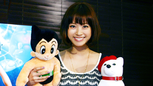 上戸彩つながりで誕生！『ATOM』×ソフトバンク“白戸家”が究極のコラボCM制作