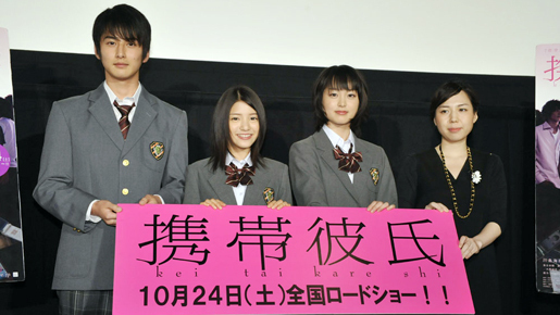 素顔はしっかり者？　川島海荷、短いスカートの制服を「もう着られないのは寂しい」