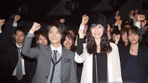 小池徹平＆マイコ、お仕事楽しくやるコツは「オフで完全にダラけること」？