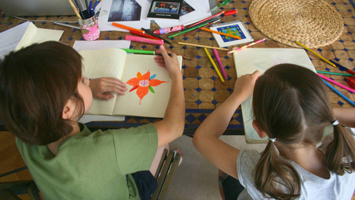 モデルの雅姫らが審査員に！　『ユキとニナ』お手紙コンクール開催