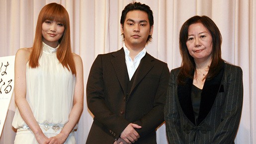 サトエリ＆柳楽優弥、カンヌで「運命の出会いをした」　『すべては海になる』完成披露