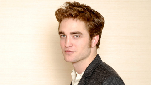 ロバート・パティンソン『ニュームーン』インタビュー　三角関係でもエドワードは余裕？