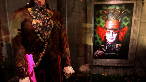 ワールドプレミアに行けるチャンスも！　『アリス・イン・ワンダーランド』世界展開催