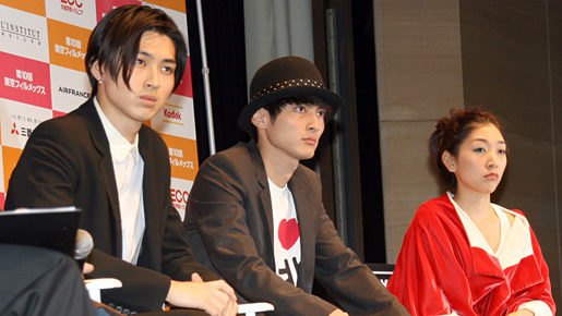 松田翔太＆高良健吾の真剣ムードに、安藤サクラ「お通夜みたい（笑）」