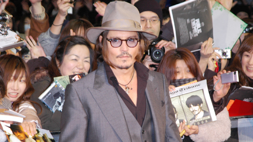 ジョニー・デップ「ファンこそ僕のボス！」　ファンサービスNo.1男の面目躍如　　