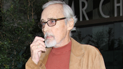 「妻に看取られたくない」!?　がん闘病中のデニス・ホッパーが離婚申請