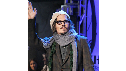 ジョニー・デップ『アリス』L.A.イベントにサプライズで登場　3,000人超熱狂！