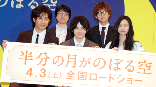 大泉洋が池松壮亮、監督とパーマ三兄弟結成！　五輪での世界デビューには「不本意」