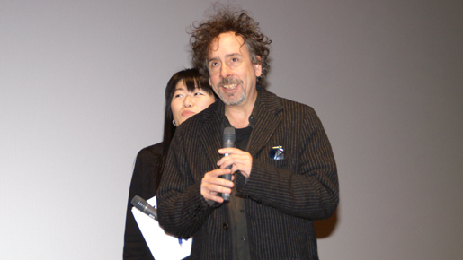 ジョニーよりひと足早く来日のティム・バートン監督がサプライズで舞台挨拶！