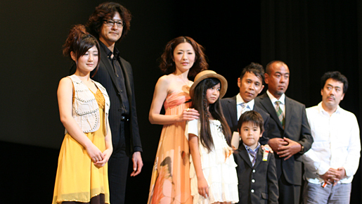 【沖縄国際映画祭】破局の松雪泰子、結婚の話題に「機会があれば」