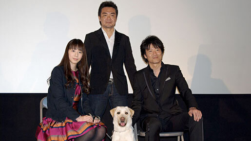 夏帆、撮影地・香川県に「ああ、ただいま！」　愛犬きな子と一緒に映画ヒット祈願