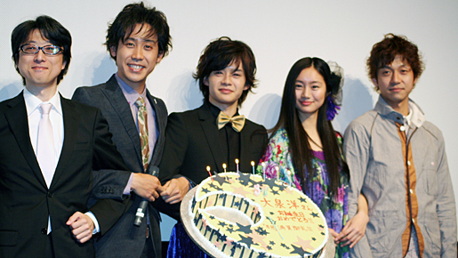 大泉洋、37歳の誕生日に愛の質問で頭かきむしる