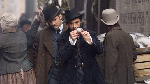 ダウニー・Jr＆ジュードが揃ってホームズにダメ出し？　特別インタビュー映像到着