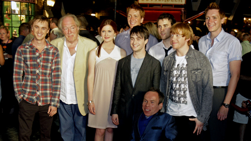 『ハリポタ』テーマパークのオープンに、ダニエル・ラドクリフらキャストも集結！