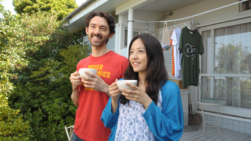 『ダーリンは外国人』早くもDVD化　外国人ダーリンの驚きの実態（？）の映像が到着