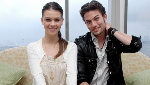 『エアベンダー』J・ラスボーン×N・ペルツ　映画そのまま、2人は兄妹？