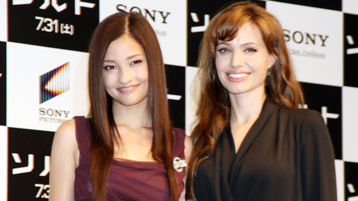 アンジー『ソルト』会見でブラピに感謝！　別作品で初共演のジョニー・デップにも言及