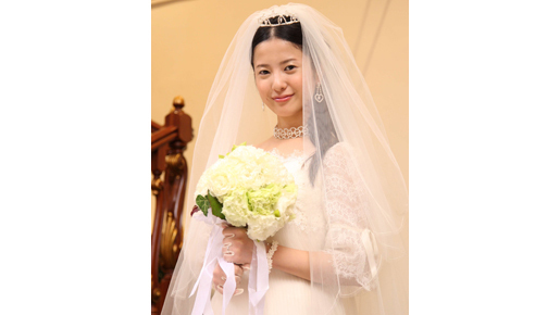 吉高由里子、2年ぶり主演映画でワガママ5マタ女！　ウエディングドレス姿も披露