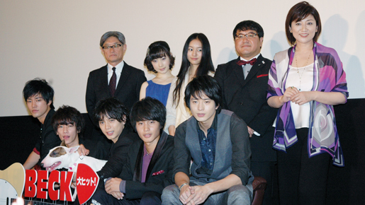 水嶋ヒロ、佐藤健らバンドメンバーの感謝の言葉に汗びっしょり！