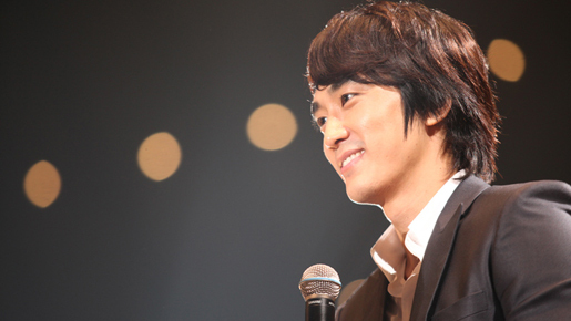 ソン・スンホン来日ファンミーティングに1万人熱狂！　松嶋菜々子からメッセージも