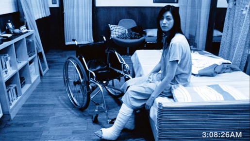 『パラノーマル・アクティビティ』続編は身動きの取れない美女を襲う恐怖！