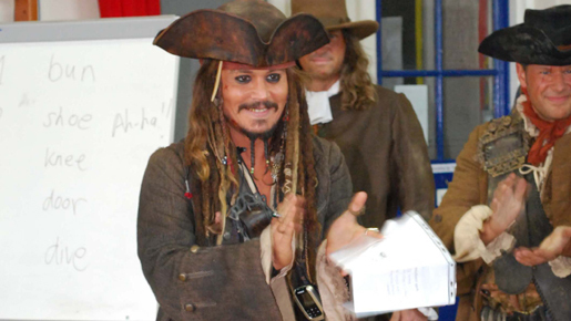 太っ腹！ジョニー・デップが撮影スタッフに防寒ジャケット差し入れ 総額500万円超