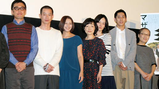 小泉今日子、永山絢斗ら　台風接近中の暴風下「自分なら絶対外に出ない」