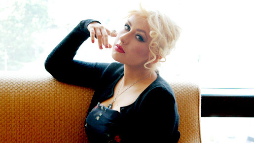 クリスティーナ・アギレラ インタビュー「節目での決断と挑戦でいまの私があるの」